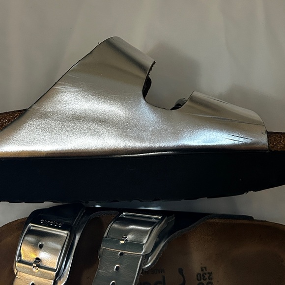 Chrome Silver Metallic Birkenstocks - Picture 16 of 16